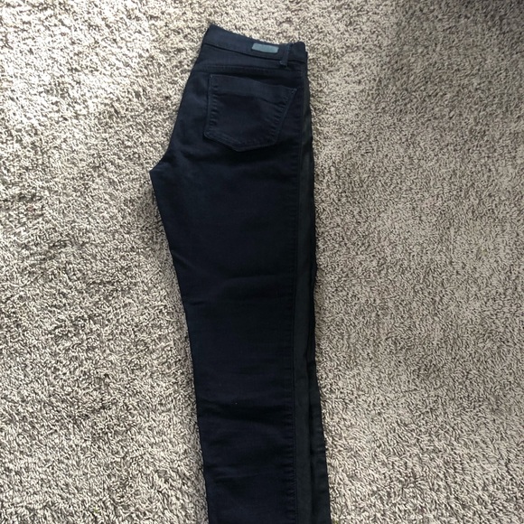 GRAY Saks 5th Avenue skinny jeans - Picture 2 of 6